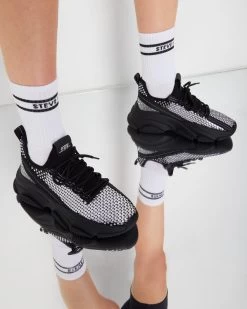 Steve Madden Poise Sneaker BLACK 15 Steve Madden Poise Sneaker BLACK -Steve Madden SM 2022 DECEMBER LEGS DOWN PHANTOM 1507 CROP